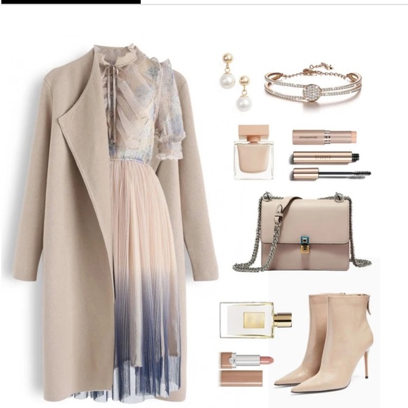 Chicwish- Floral Pleated Dress With Ruffle Detail - L - Picture 5 of 15